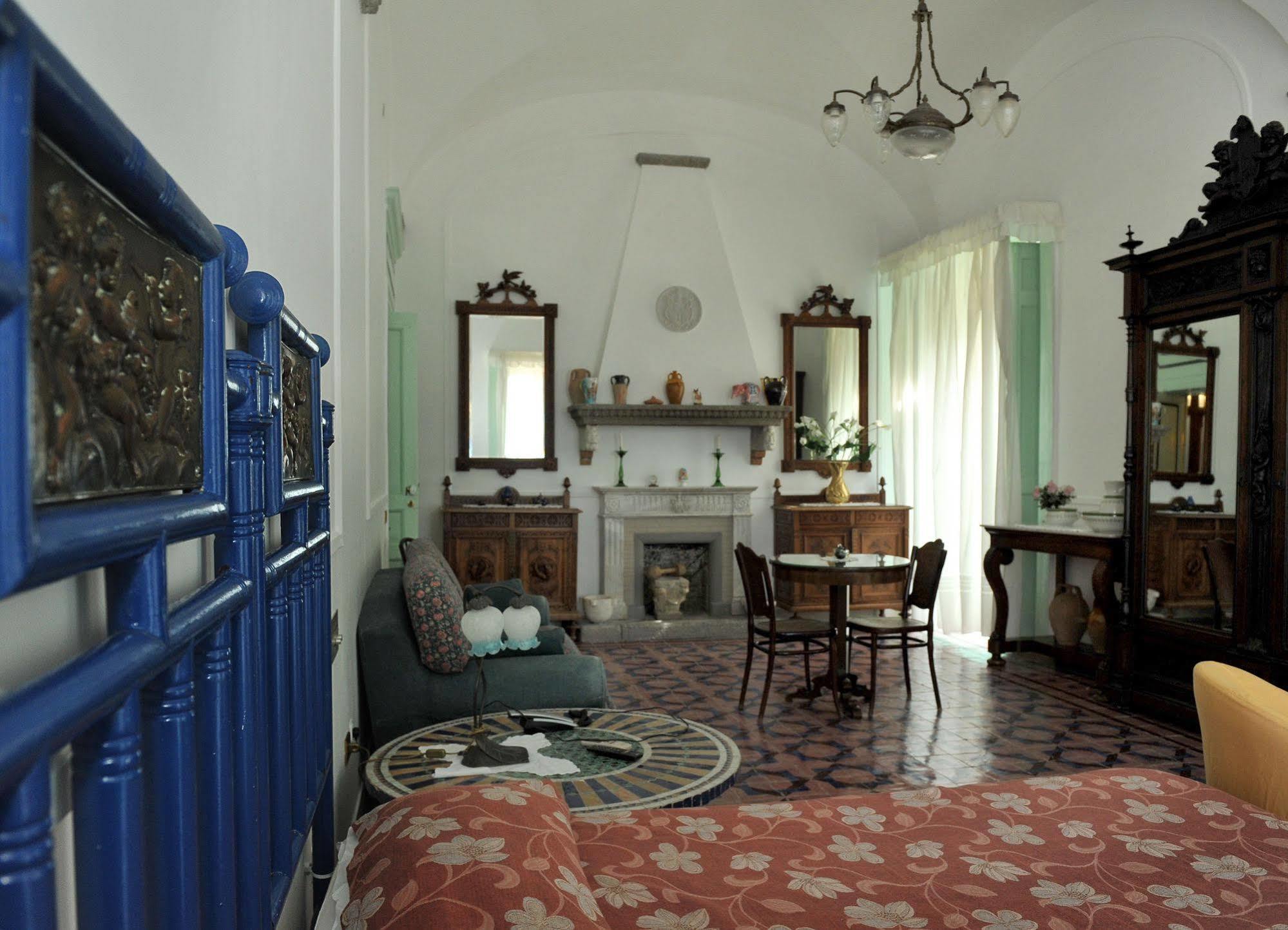 Otel Casa Raffaele Conforti 4*